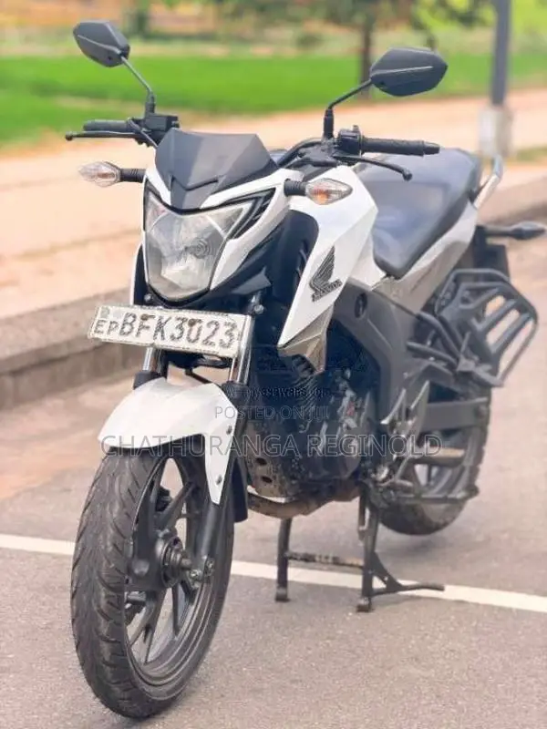 Honda Cb Hornet 2017 Motorbike (Used)