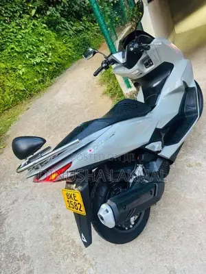 Honda Pcx 125 2025 Motorbike (Used)