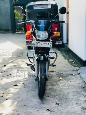 Bajaj CT-100 2010 Motorbike (Used)