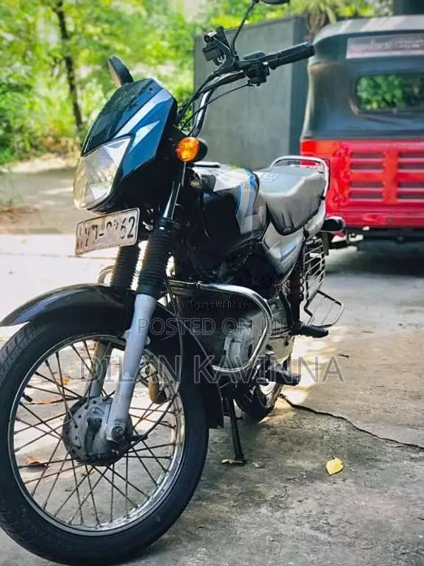 Bajaj CT-100 2010 Motorbike (Used)