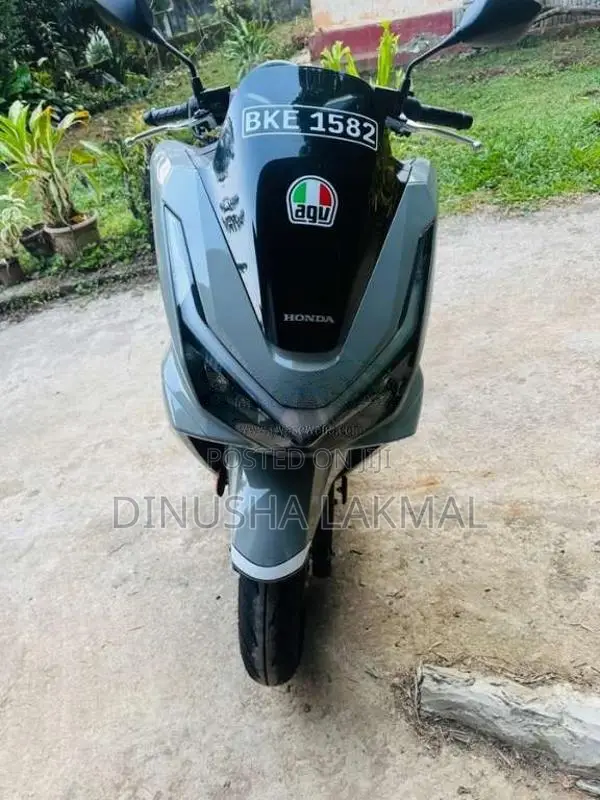 Honda Pcx 125 2025 Motorbike (Used)