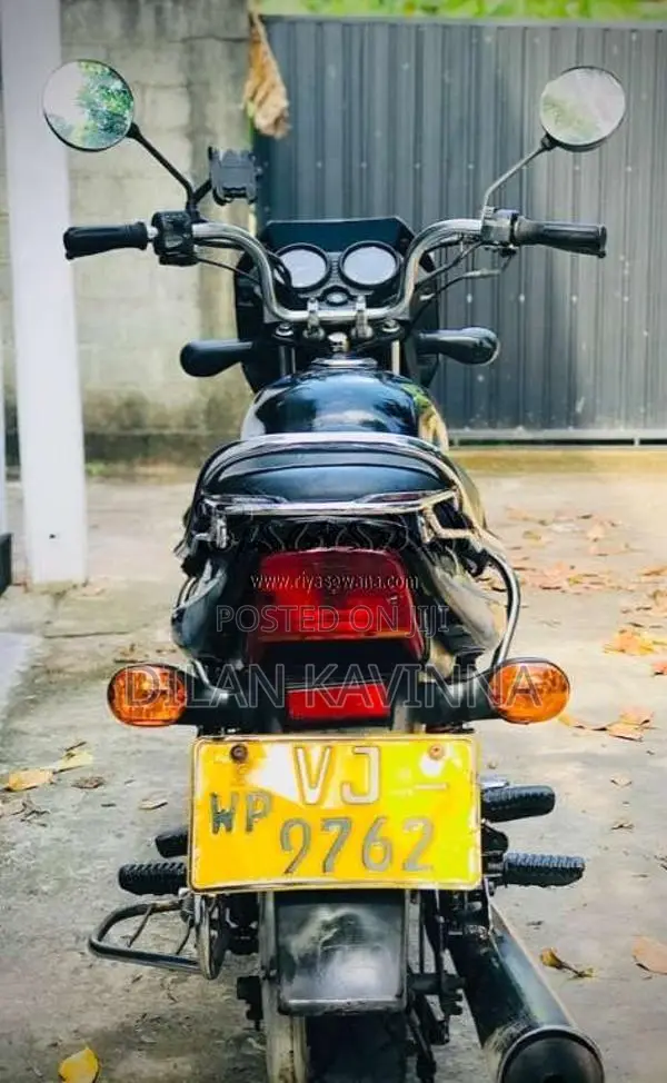 Bajaj CT-100 2010 Motorbike (Used)