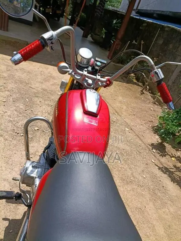 Honda CM 125 1988 Motorbike (Used)
