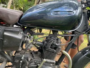 Bajaj Boxer 2008 Motorbike (Used)