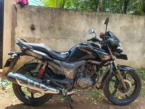 Hero Hunk 2012 Motorbike (Used)