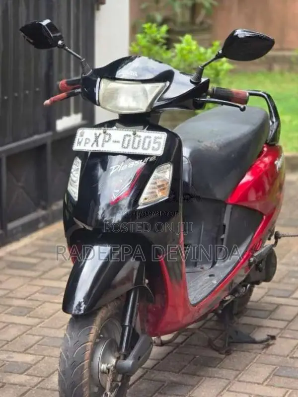 Hero Pleasure 2012 Motorbike (Used)