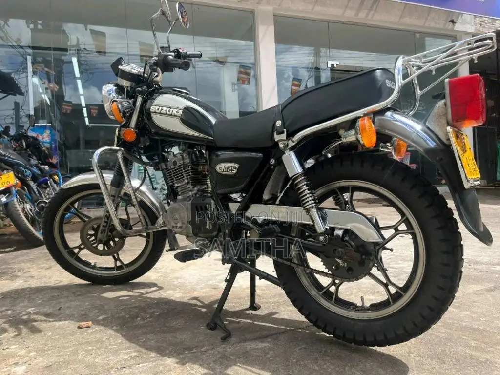 Suzuki GN125 2003 Motorbike (Used)