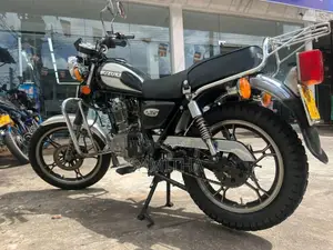Suzuki GN125 2003 Motorbike (Used)