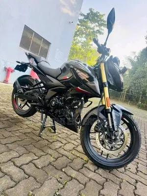 Bajaj Pulsar 2025 Motorbike (Used)