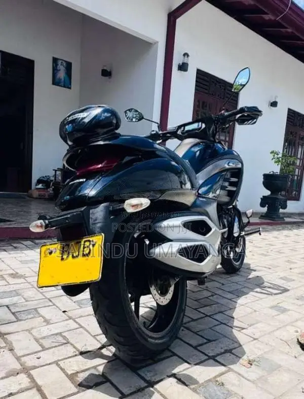 Suzuki Intruder 2021 Motorbike (Used)