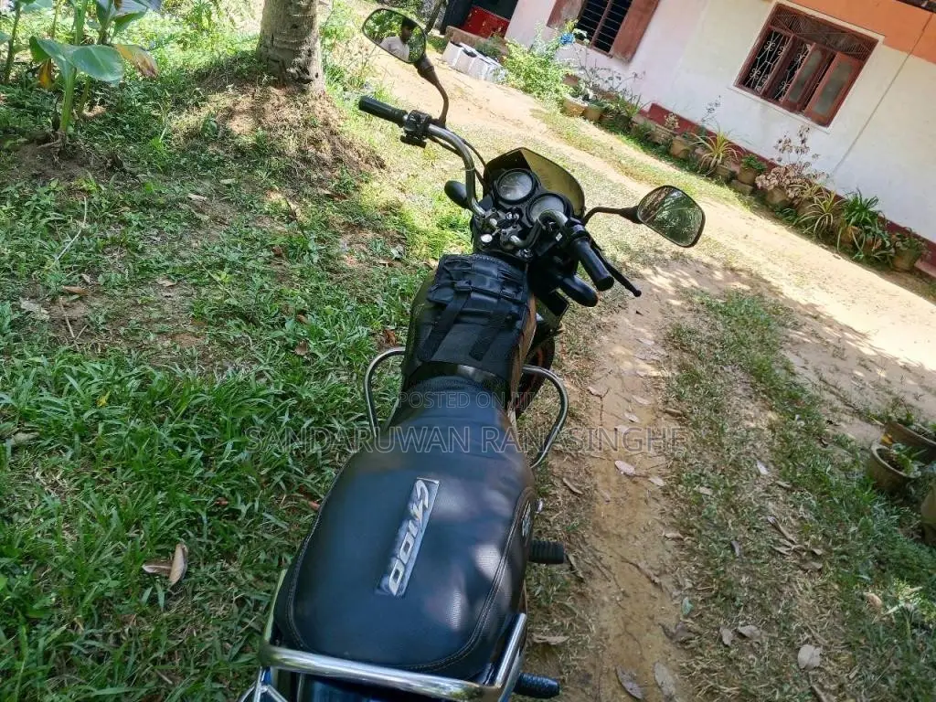 Bajaj CT-100 2011 Motorbike (Used)