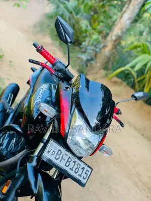 Hero Hunk 2017 Motorbike (Used)