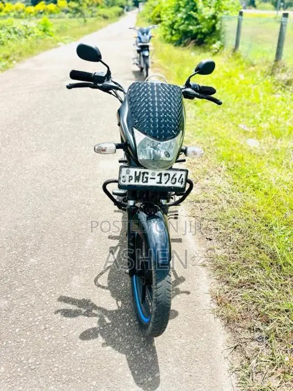 Bajaj Platina 2010 Motorbike (Used)