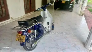 Honda Press Cub 2000 Motorbike (Used)