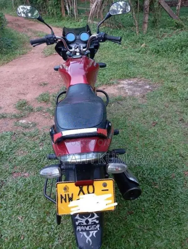 Bajaj Discover 2013 Motorbike (Used)