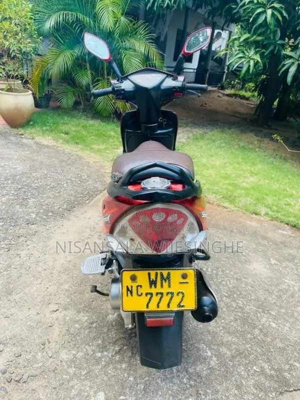 TVS Scooty Streak 2011 Motorbike (Used)