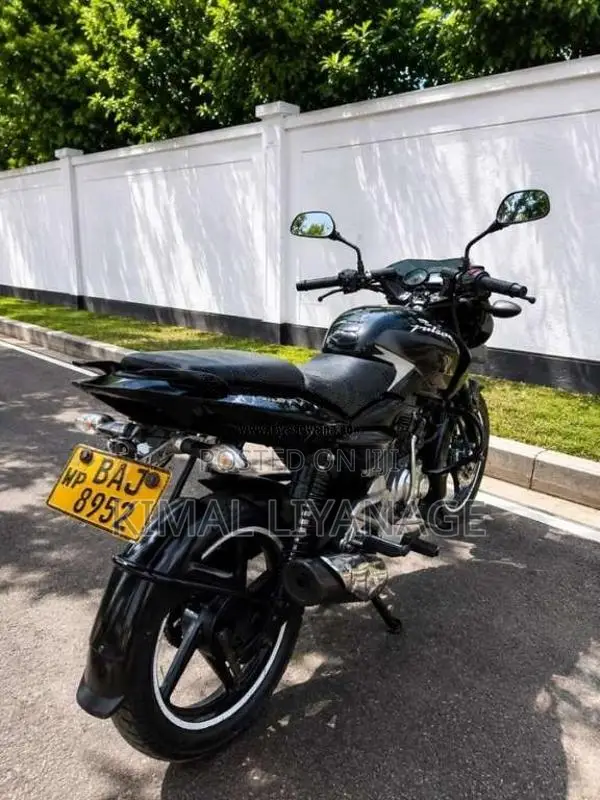 Bajaj Pulsar 2013 Motorbike (Used)
