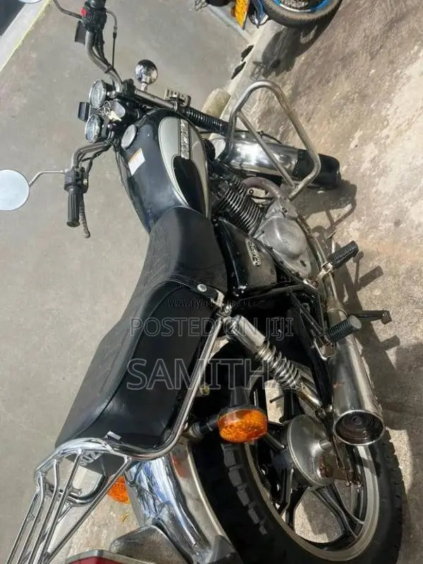 Suzuki GN125 2003 Motorbike (Used)