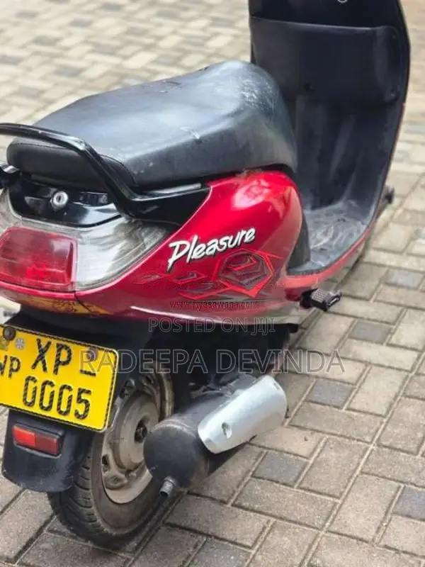 Hero Pleasure 2012 Motorbike (Used)
