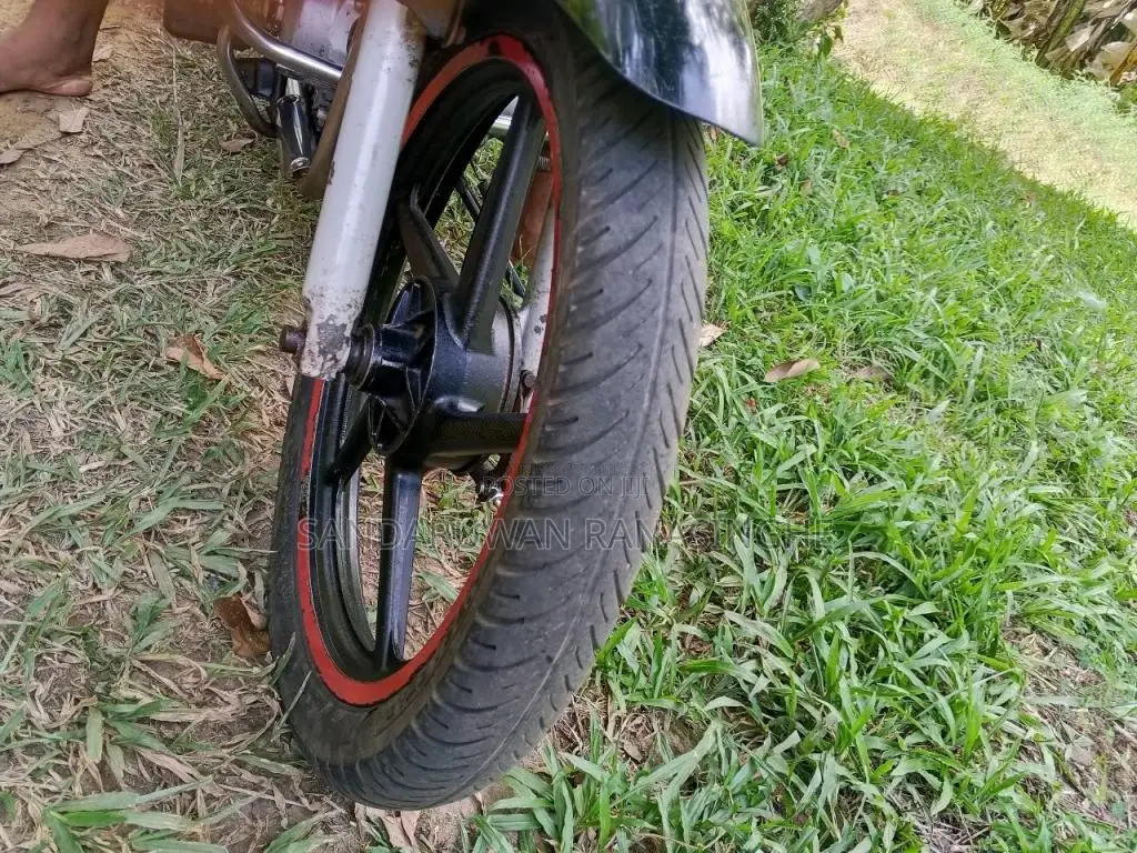 Bajaj CT-100 2011 Motorbike (Used)