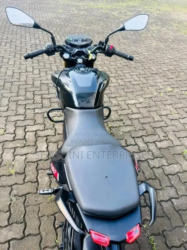 Bajaj Pulsar 2025 Motorbike (Used)