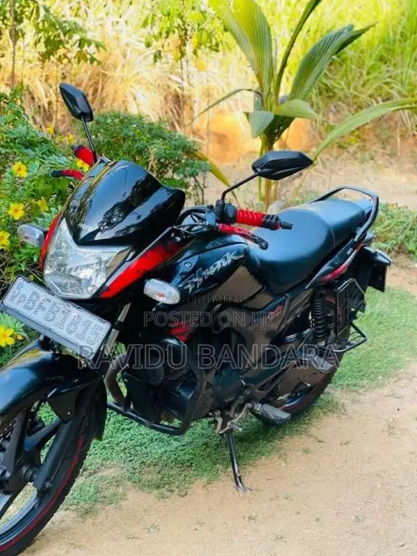 Hero Hunk 2017 Motorbike (Used)