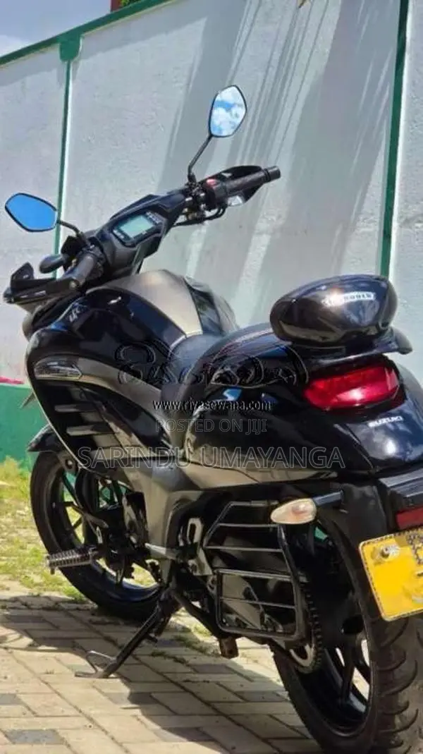 Suzuki Intruder 2021 Motorbike (Used)