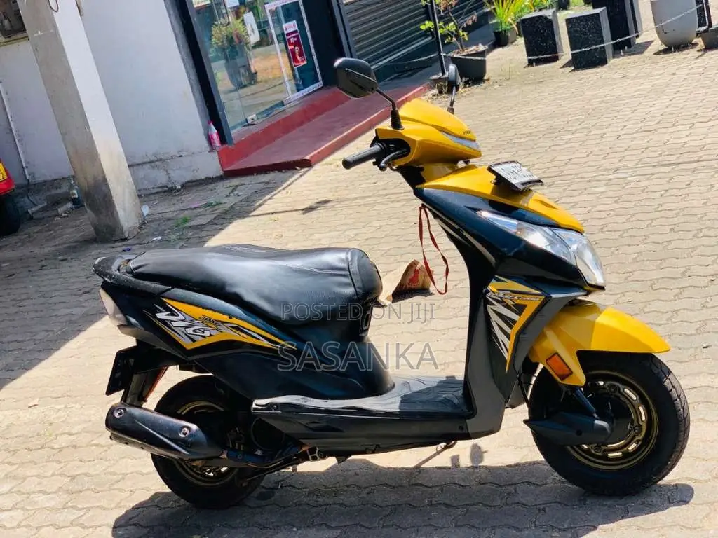 Honda Dio 2019 Motorbike (Used)
