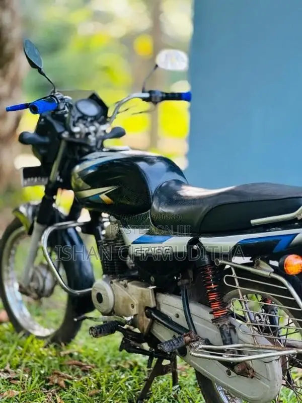 Bajaj CT-100 2012 Motorbike (Used)