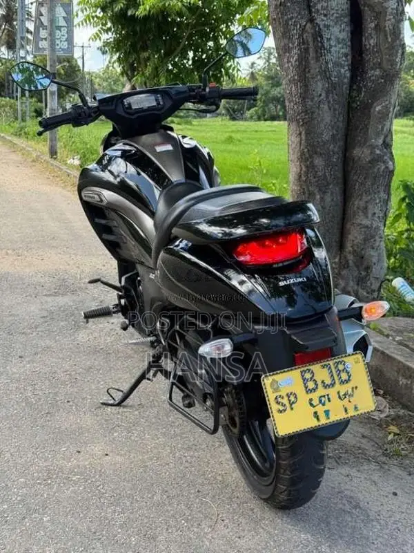 Suzuki Intruder EFI 2018 Motorbike (Used)