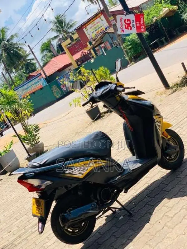 Honda Dio 2019 Motorbike (Used)