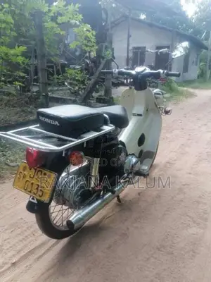 Honda Press Cub 2002 Motorbike (Used)