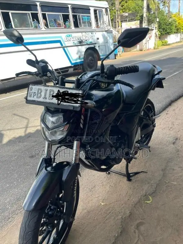Yamaha FZ Version 3.0 2019 Motorbike (Used)