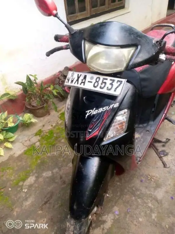 Hero Pleasure 2011 Motorbike (Used)