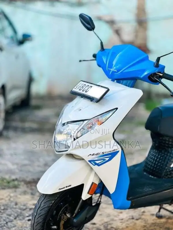 Honda Dio 2015 Motorbike (Used)