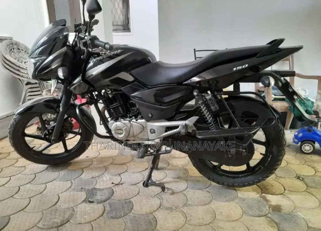 Bajaj Pulsar 2016 Motorbike (Used)
