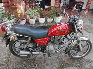 Suzuki GN125H 2006 Motorbike (Used)