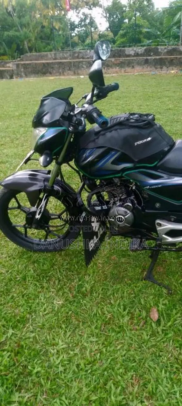 Bajaj Discover 2015 Motorbike (Used)