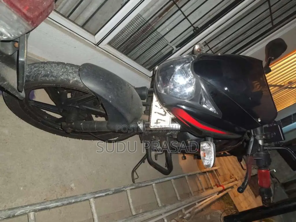 Bajaj Pulsar 2010 Motorbike (Used)