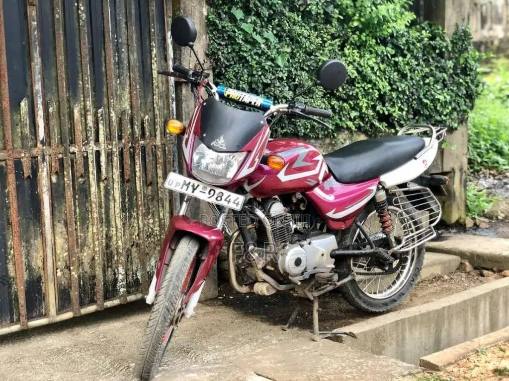 Bajaj CT-100 2006 Motorbike (Used)