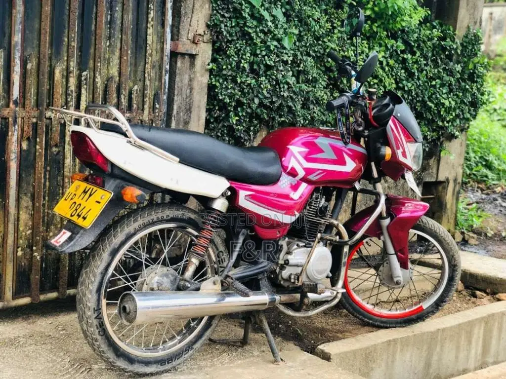 Bajaj CT-100 2006 Motorbike (Used)