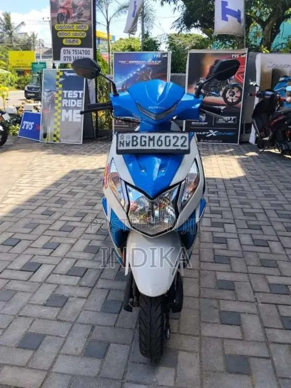 Honda Dio 1999 Motorbike (Used)