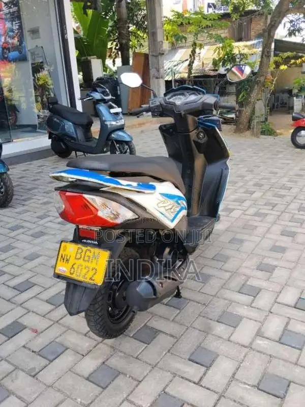 Honda Dio 1999 Motorbike (Used)