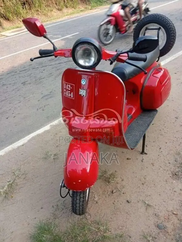 Bajaj Chetak 1993 Motorbike (Used)