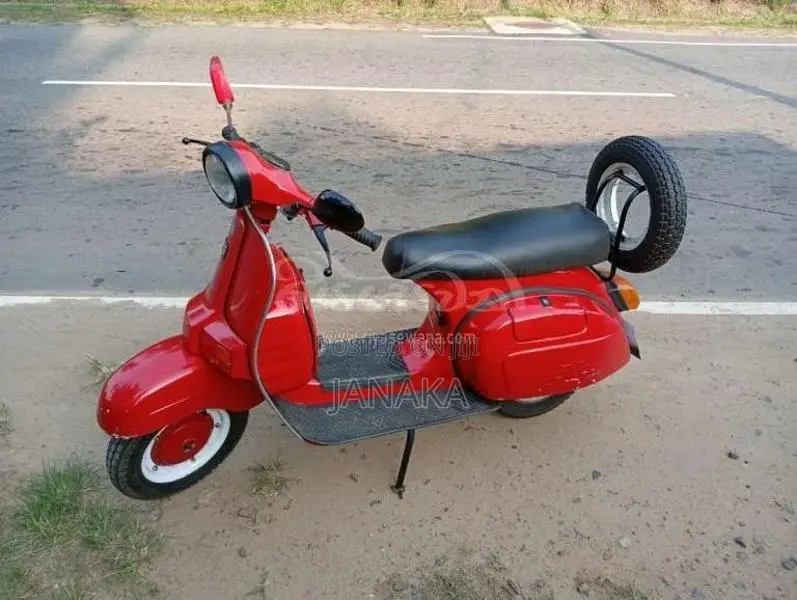 Bajaj Chetak 1993 Motorbike (Used)