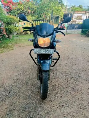 Hero-Honda Hunk 2012 Motorbike (Used)