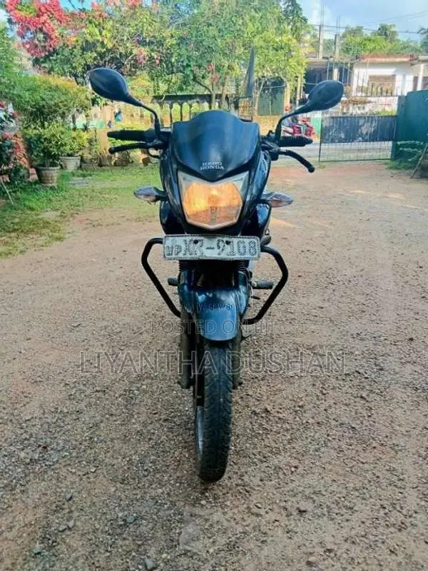 Hero-Honda Hunk 2012 Motorbike (Used)