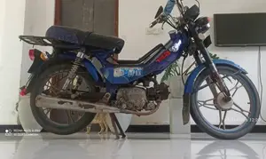 Kinetic Safari 2013 Motorbike (Used)