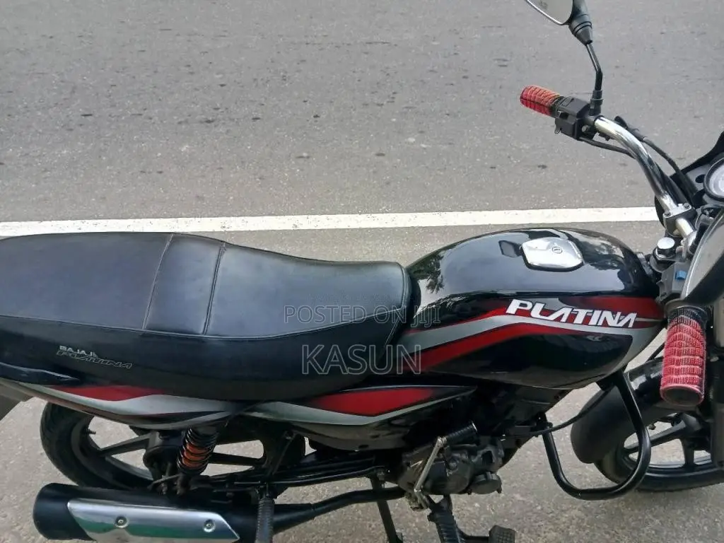 Bajaj Platina 2010 Motorbike (Used)