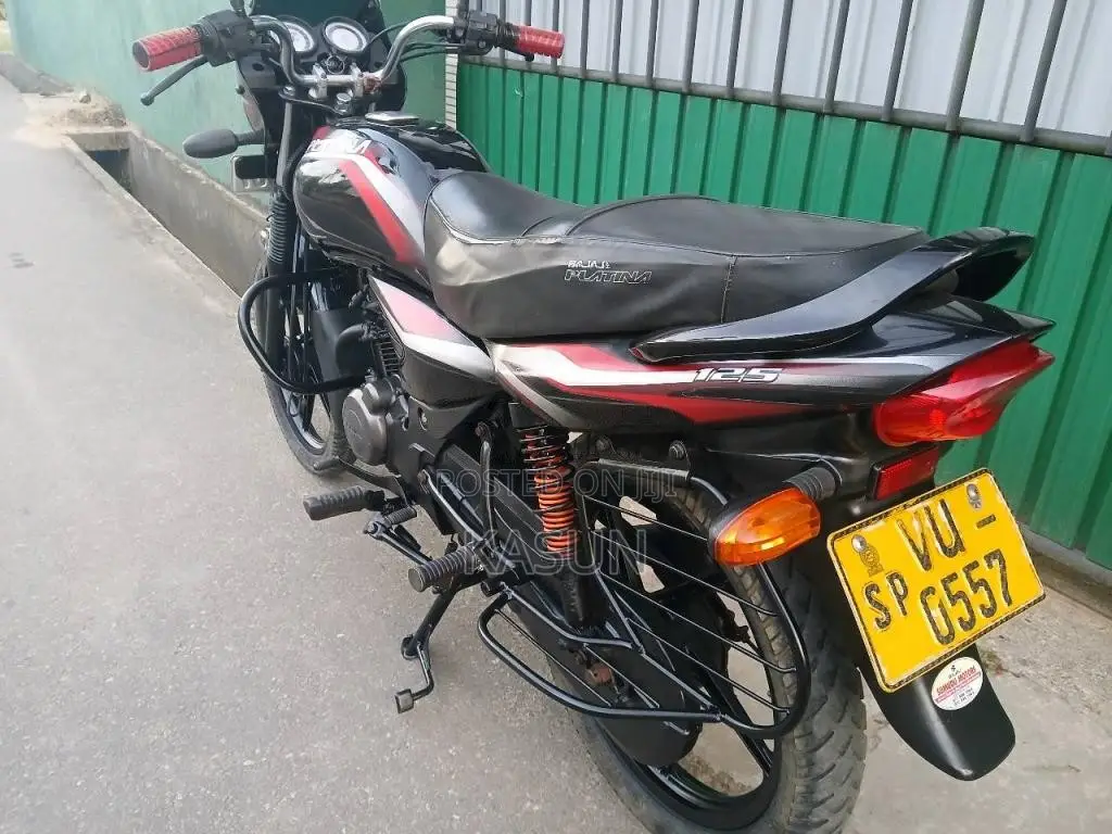 Bajaj Platina 2010 Motorbike (Used)